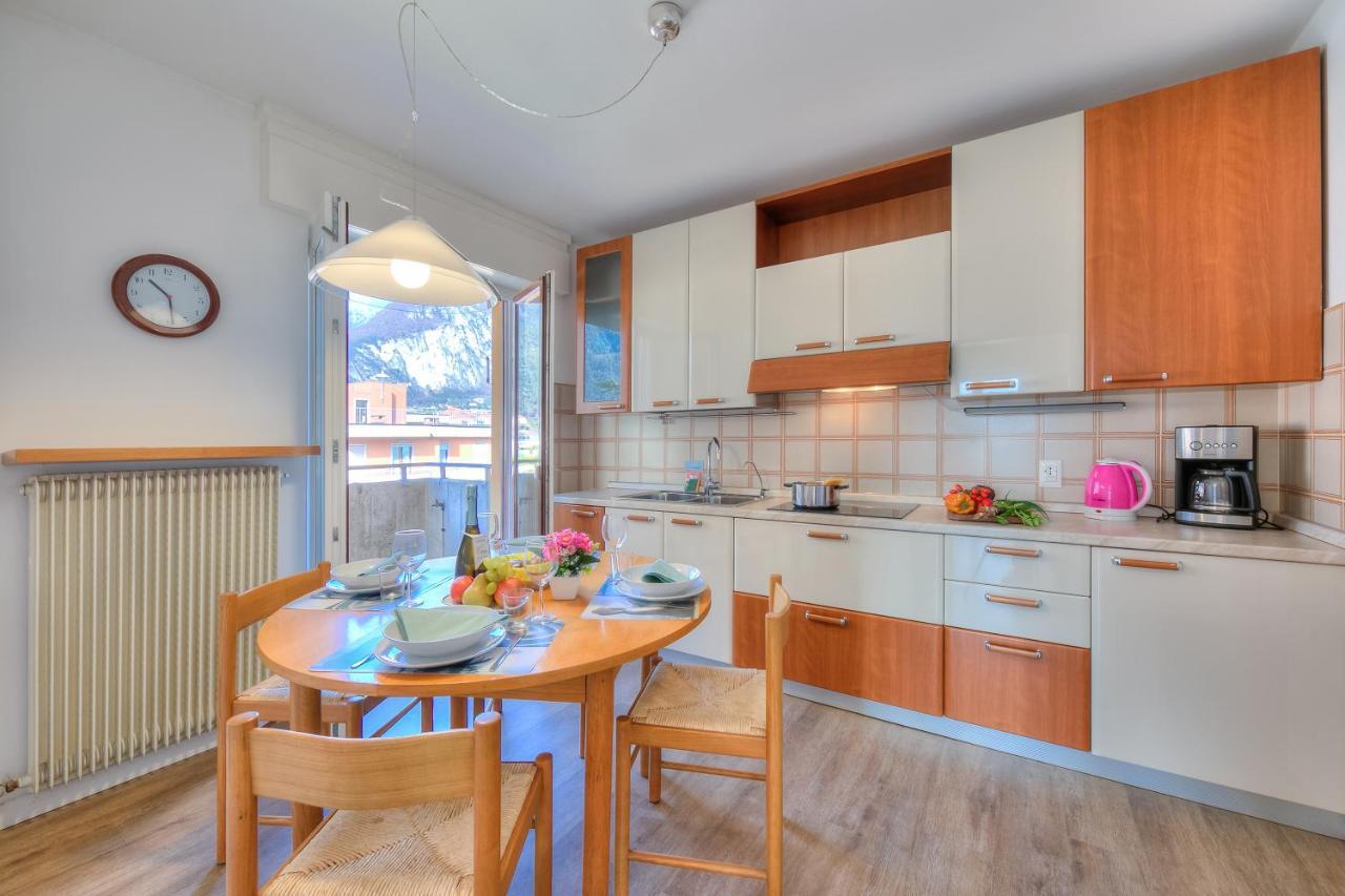 Antares150M From The Lake - Happy Rentals Riva del Garda Luaran gambar
