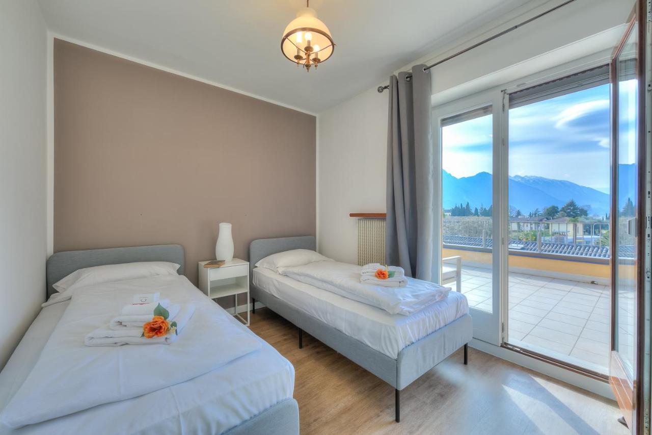 Antares150M From The Lake - Happy Rentals Riva del Garda Luaran gambar